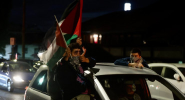 SA ZASTAVAMA Kolona vozila kroz Sarajevo u znak podrške Palestini