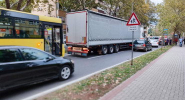 Sudar u središtu Mostara stvorio velike gužve