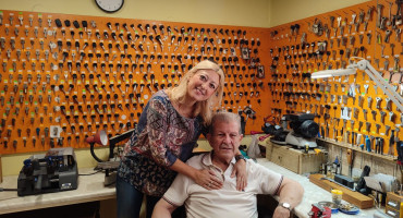 MOSTARSKA KLJUČARKA I EKONOMISTICA 'Ljudi su ponekad tražili muškog majstora, na kraju ih je oduševila naša preciznost'