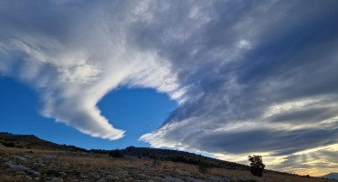 VREMENSKA PROGNOZA ZA HERCEGOVINU Dolazi nam snažan jugo koji lokalno može dosezati i udare od 100 km/h