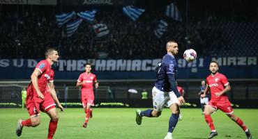 Željo slavio protiv Zvijezde, Manijaci zapalili dimne u bojama u Palestine