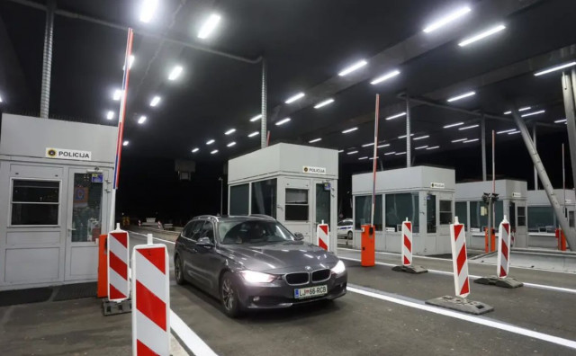 STRAH OD TERORIZMA Slovenija potvrdila suspenziju Schengena na granici s Hrvatskom, u Austriji vojska izlazi na ulice