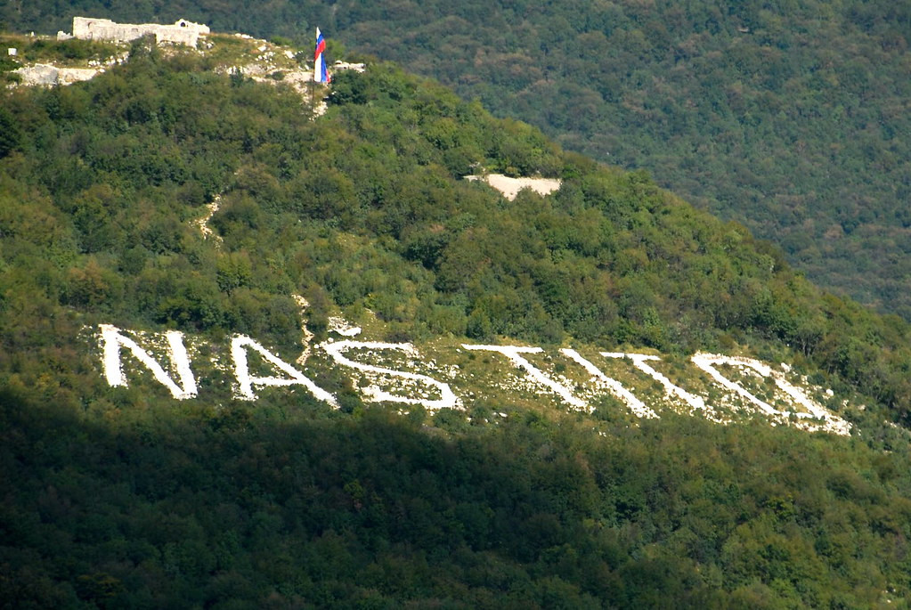 Naš Tito - Sabotin nad Novo Gorico | Obnovljeni napis Naš Ti… | Flickr
