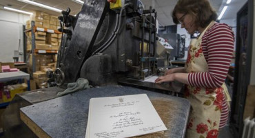  Evo kako izgledaju pozivnice za vjenčanje princa Harryja i Meghan