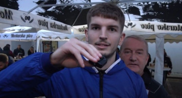 NAVIJAČ ASTON VILLE 'Ljudi su u Mostaru prijateljski nastrojeni, a pivo dobro i jeftino'