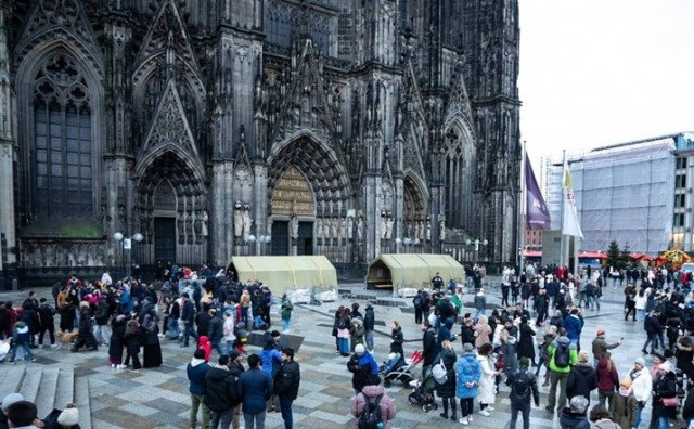 BEZ INCIDENATA Badnjak protekao u miru u Kölnu i Beču