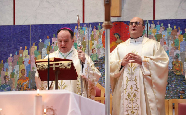 Biskup Palić predvodio božićnu misu u mostarskoj katedrali