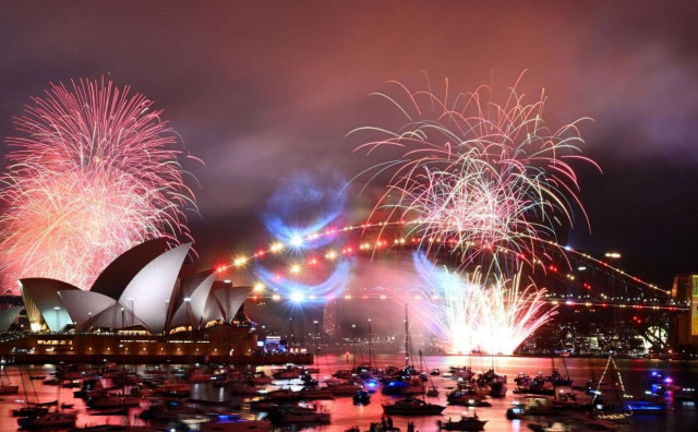 STIGLA NOVA GODINA Pogledajte spektakularan vatromet u Sydneyu