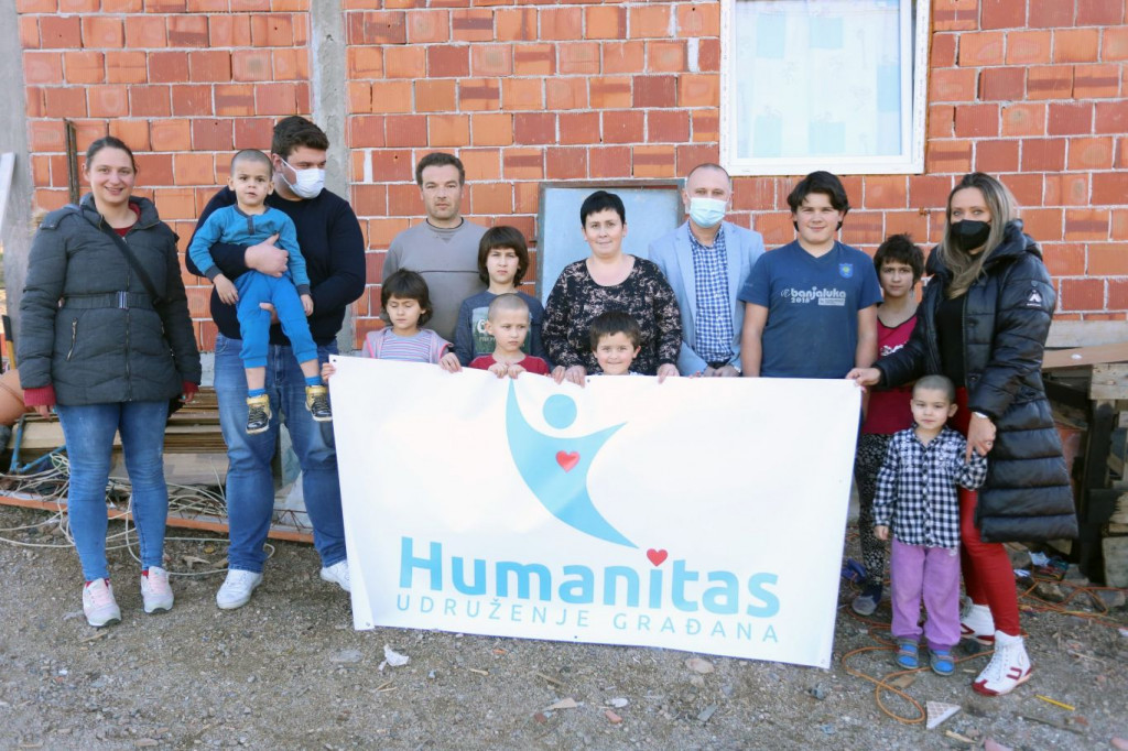 Udruga Humanitas otvorila humanitarni butik