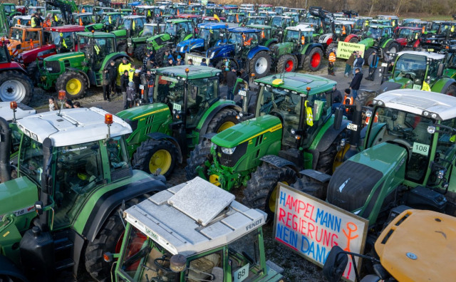 ZAUSTAVILI PROIZVODNJU U VOLKSWAGENU Masovni prosvjed farmera utječe na njemačko gospodarstvo