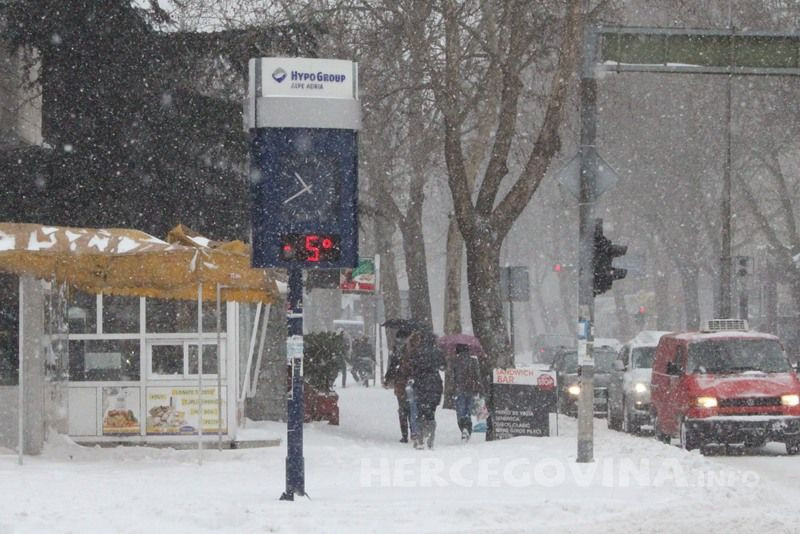 Snijeg u Mostaru 2012. godine