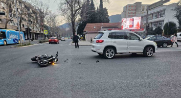 Prometna nesreća kod Mostarke, ozlijeđen motociklist