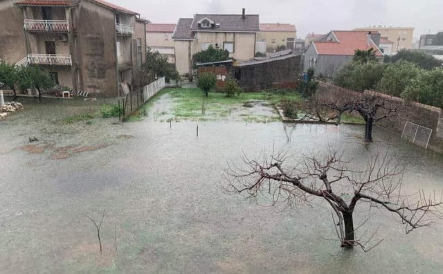 KIŠNI VIKEND U HERCEGOVINI Štete se zbrajaju, najviše padalo na području Neuma i Čapljine