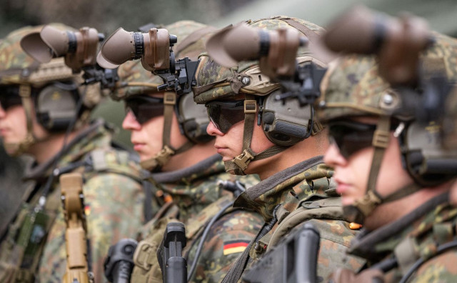 SVJETSKA SILA NEPREPOZNATLJIVA Njemačka ima samo 180 tisuća vojnika
