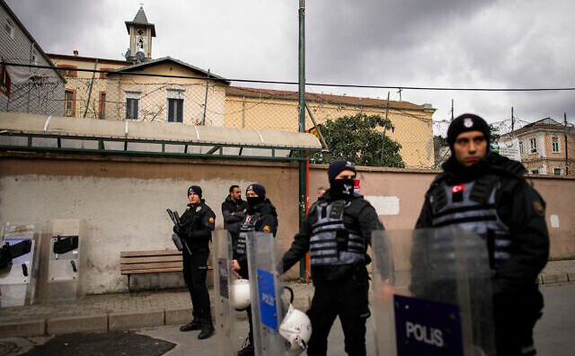PUCNJAVA NA MISI Turska uhitila 25 osumnjičenih za ubojstvo u crkvi