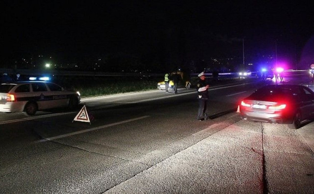 NESREĆA U BIH Jedna osoba stradala u sudaru vlaka i osobnog automobila