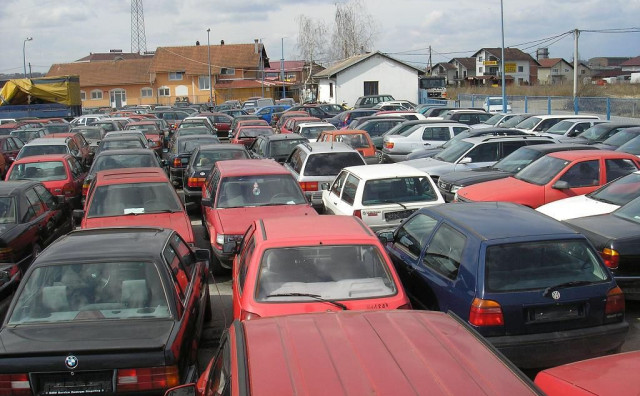UPRAVA ZA NEIZRAVNO OPOREZIVANJE Traže se tvrtke za uništavanje 279 oduzetih vozila, od čega u Mostaru 68