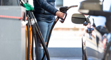 Benzinska crpka gorivo