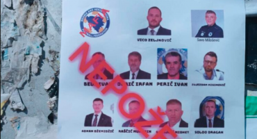 Navijači oblijepili Zenicu plakatima sa fotografijama nepoželjnih čelika Nogometnog saveza BiH i reprezentacije