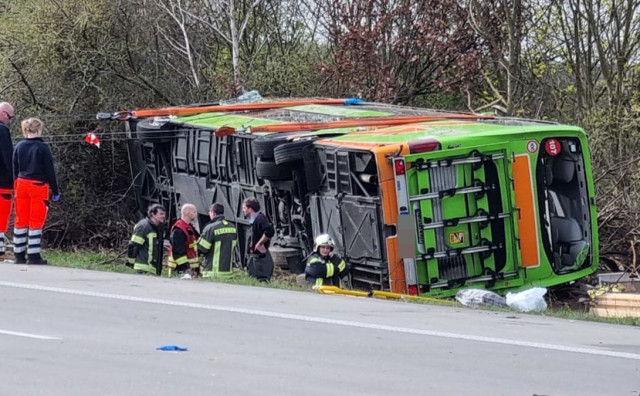 TEŽAK UDES KOD LEIPZIGA U prevrtanju autobusa poginulo pet osoba, dok je 20 ozlijeđenih