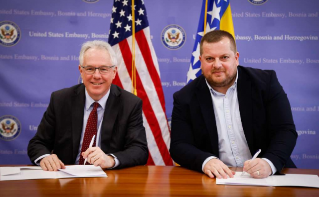 JAČANJE LOKALNE ZAJEDNICE Gradonačelnik Ljubuškog i američki veleposlanik Murphy potpisali sporazum o partnerstvu