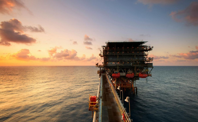 ZAHVALJUJUĆI PROCJENAMA O POTRAŽNJI Cijene nafte prošloga tjedna narasle oko 4 posto
