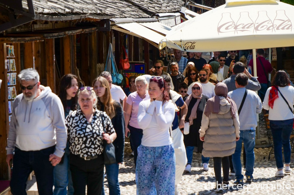 Stari grad - Turizam - Kupci - Mostar - Stari most