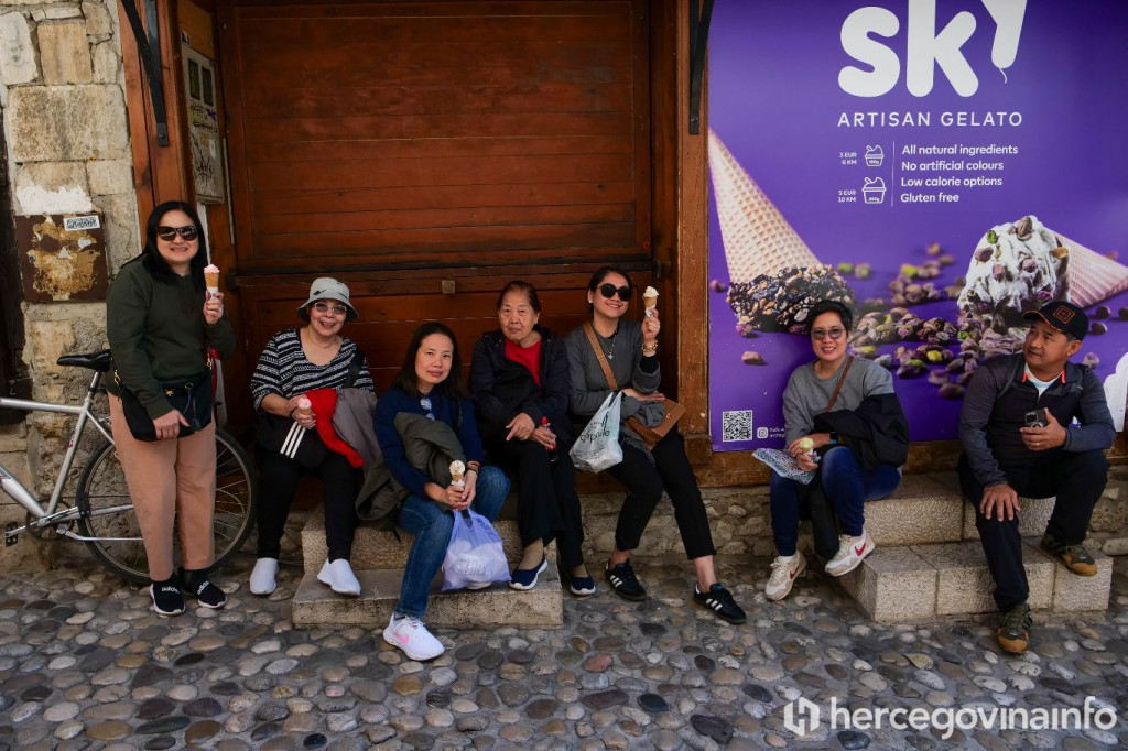 Stari grad - Turizam - Kupci - Mostar - Stari most