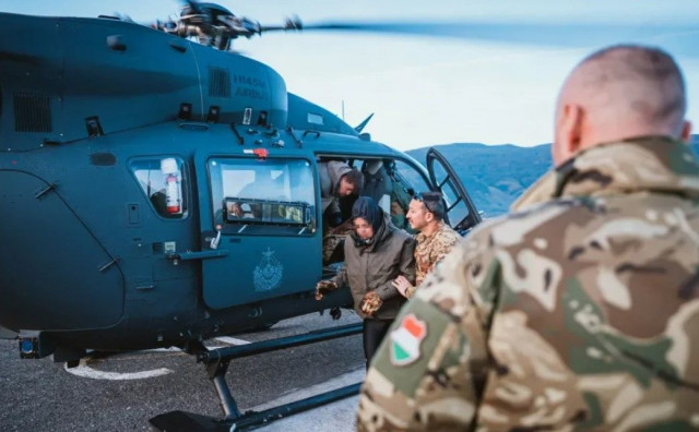 NA ZAHTJEV MINISTARSTVA SIGURNOSTI Helikopter EUFOR-a spasio dvoje nestalih civila u planinskom području