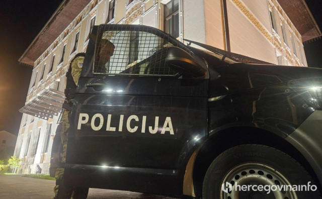 Policija specijalci
