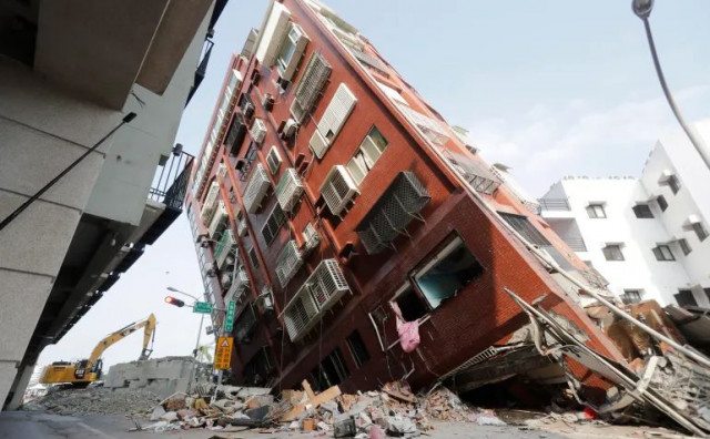RADNICI ZAROBLJENI U KAMENOLOMU Više od 1000 ljudi ozlijeđeno u potresu na Tajvanu