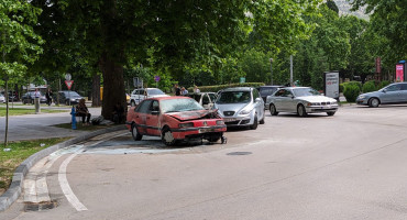 Požar automobil Rondo