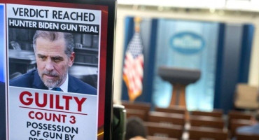 PRIJETI MU 25 GODINA ZATVORA Bidenov sin proglašen krivim