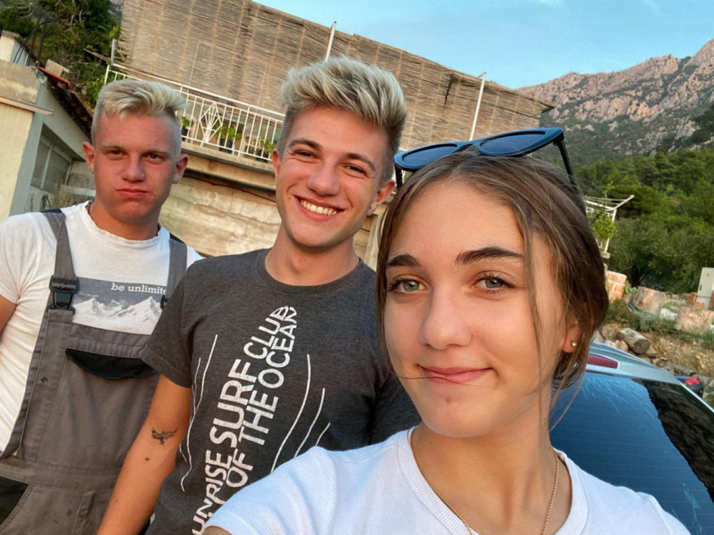 Stjepan, Katarina, Viktor Đerek 