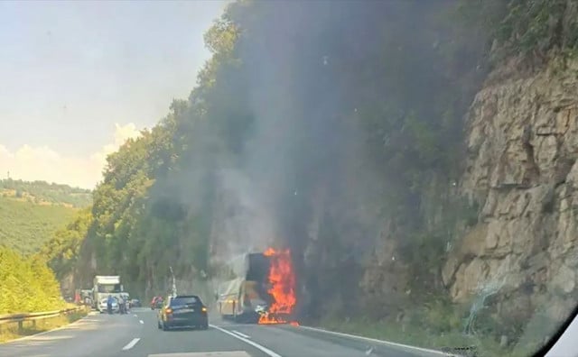 POŽAR Planuo autobus prijevoznika iz Međugorja