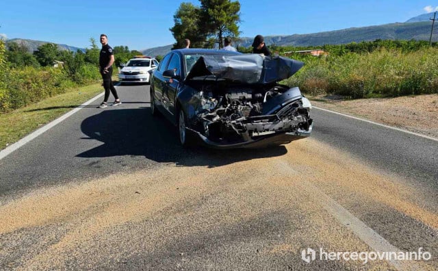 VELIKE GUŽVE NA M-17 Prometna nesreća u mostarskom naselju, jedna osoba zadobila tjelesne ozljede