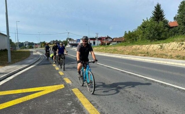 HUMANOST NA DJELU Biciklima vozili od Njemačke do BiH da bi skupili novac za bolesnu djecu