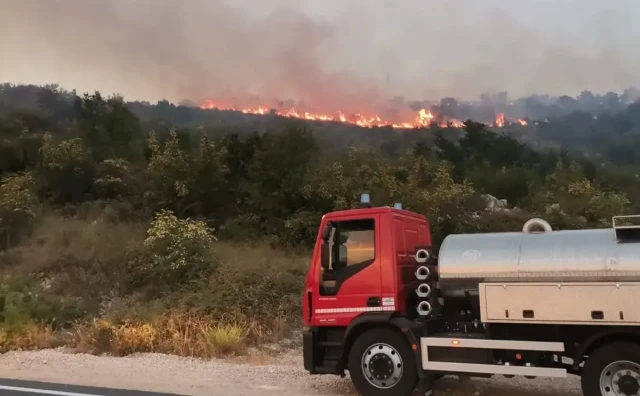 TREĆI DAN BORBE Požar kod Stoca još uvijek aktivan