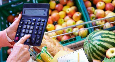 Što danas stane u 100 KM? Gotovo ništa, poskupljenja pojedu pola plaće