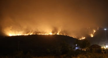 Požar Mostar noć vatrogasci