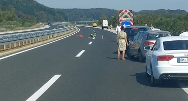 PROMETNA NESREĆA NA AUTOCESTI Radnika koji je popravljao cestu udario automobil