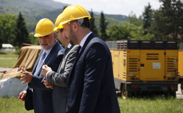 RADNICI TERMINALA ZABRINUTI Traže razrješenje Zornića i Zeljke te imenovanje v. d. direktora