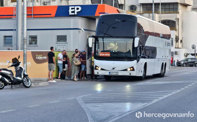 BITKA ZA MOSTARSKI KOLODVOR Zašto neki autoprijevoznici putnike iskrcavaju na glavnoj prometnici umjesto na peronu?