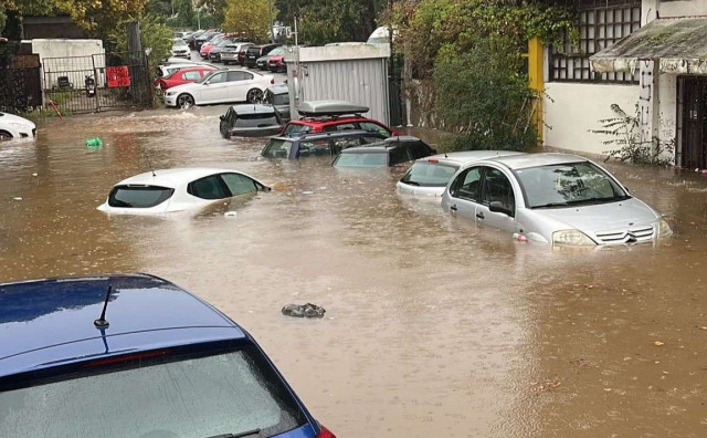 POTOP U DUBROVNIKU Automobili pod vodom, a poplavljene su i kuće