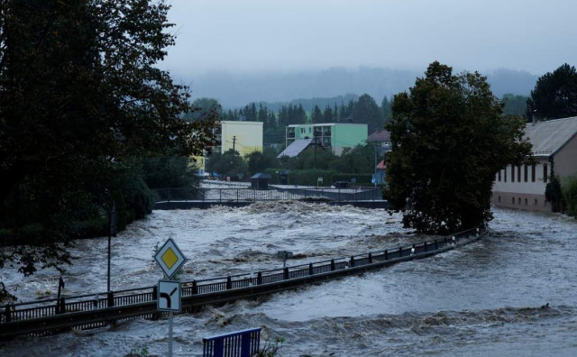 IZVANREDNO STANJE Nekoliko osoba u Austriji i Poljskoj poginulo, velike poplave diljem srednje i istočne Europe