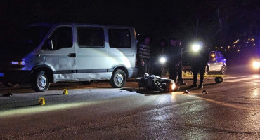 Prometna nesreća u Mostaru, motociklist udario policajca