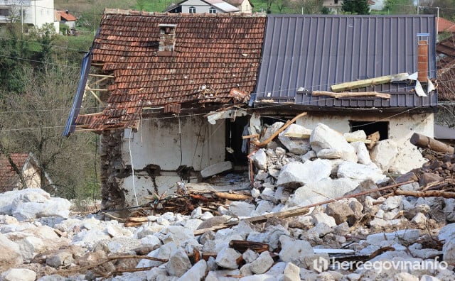 HUMANITARNI SAJAM U Mostaru se prikuplja pomoć za poplavljena područja