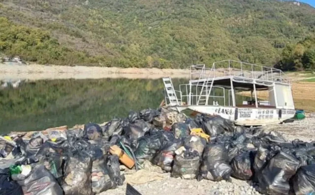 INTENZIVNO SE RADI NA ČIŠĆENJU Jablaničko i Grabovičko jezero pomalo poprimaju normalne obrise