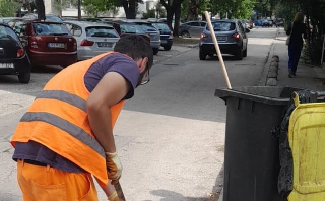 PIJANI NASILNICI U mostarskom Starom gradu radniku JP Komunalno oteli lopatu i udarali ga po glavi