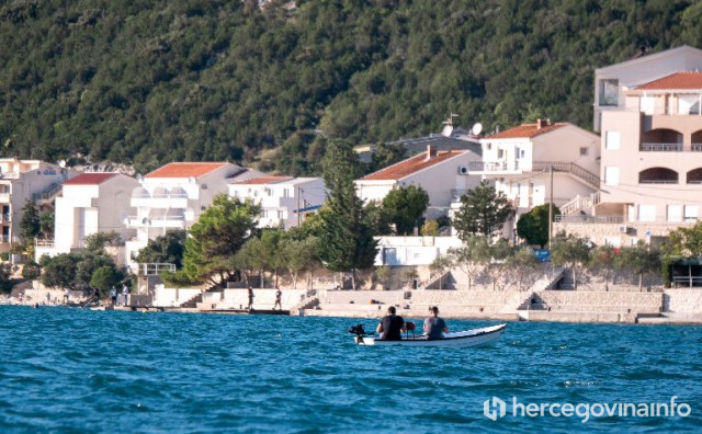 Neum: Najavljena mirna šetnja podrške nakon napada na djecu tijekom Lignjolov kupa